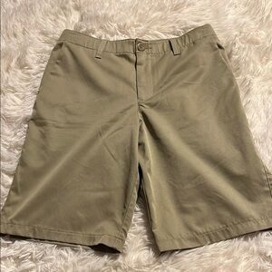 Under Armour Tan Bermuda Shorts Flat Front Design